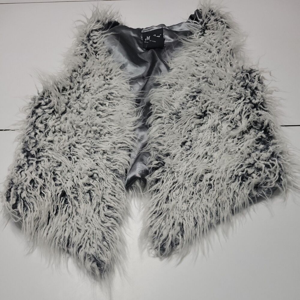 Me Jane Vest Womens Small Grey Open Front Faux Fur Fleece Pockets Statement Top